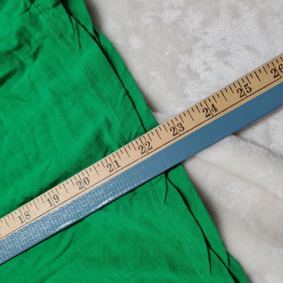 NWOT "I Love Shenanigans" Green Graphic T-Shirt Womens Large 100% Cotton - Picture 4 of 11